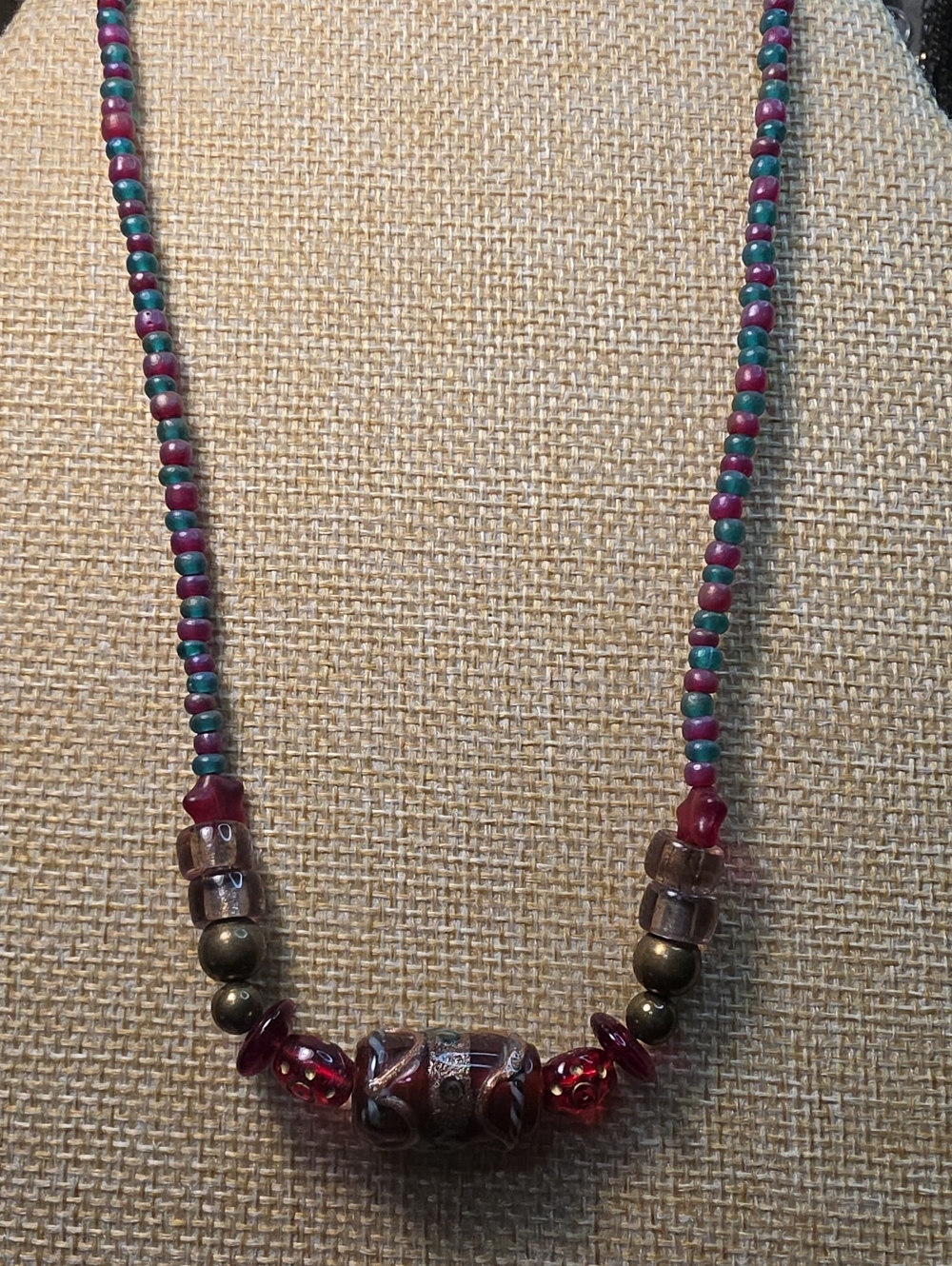 Handcrafted Beaded Necklace in Magenta and Teal